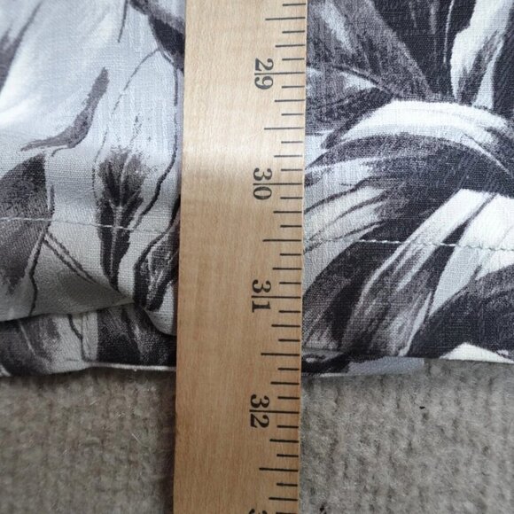 Tommy Bahama Shirt Large Gray Loop Collar Floral Silk Geometric Lot of 2 - Picture 6 of 11